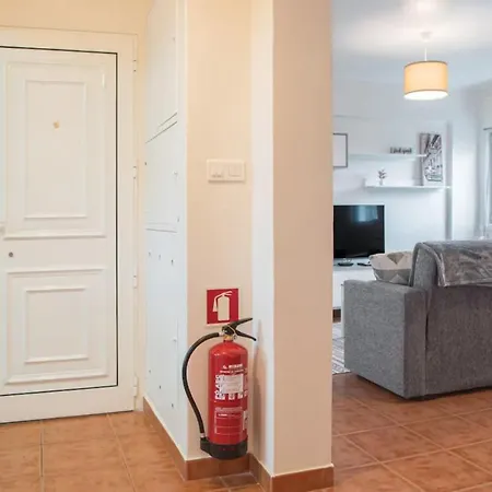 Peaceful And Serene 3 Bedroom In Apartamento *