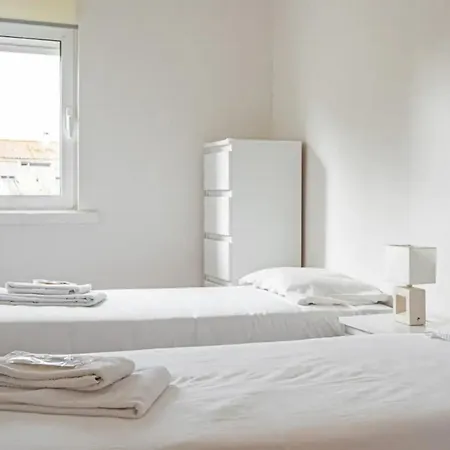 Peaceful And Serene 3 Bedroom In Апартаменты